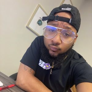 Meet your Posher, Cornelius